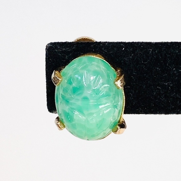 Vintage Earrings Scarab Carved Screw Backs - Picture 7 of 9